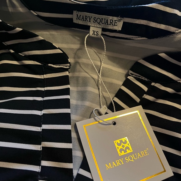NWT MARY SQUARE Soft Knit Black White Striped Shift Dress Size XS - Picture 9 of 10